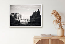 Load image into Gallery viewer, ARCHES IN BLACK & WHITE